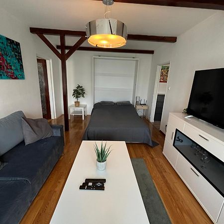 Apartman V Sirsom Centre Martina Nice S Klimatizaciou Екстериор снимка