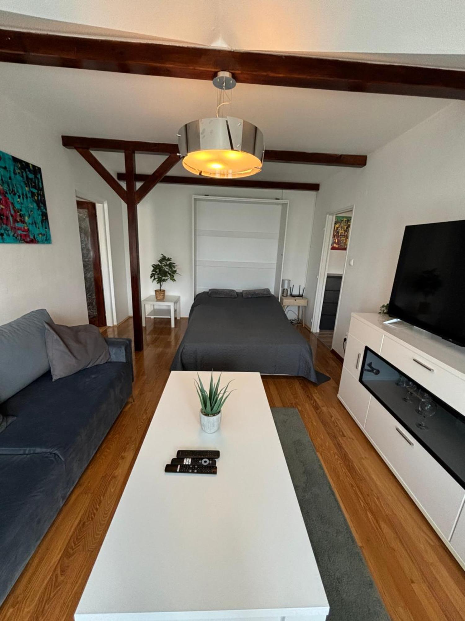 Apartman V Sirsom Centre Martina Nice S Klimatizaciou Екстериор снимка